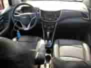 2020 Chevrolet Trax Premier z VIN 3GNCJRSB1LL261486, wystawiony jako Copart lot #69492795 z przebiegiem 63 267 mil mil oraz Szkoda całkowita • Salvage title. Historia ofert i sprzedaży dostępna na DreamBid. Obrazek 8.