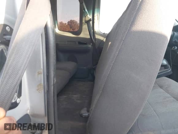 2001 Ford F-150 XL с VIN 1FTZX17291KF84291, выставлен на аукционе IAAI как лот 43377270 с пробегом Не указан миль и . История ставок и продаж доступна на DreamBid. Изображение 8.