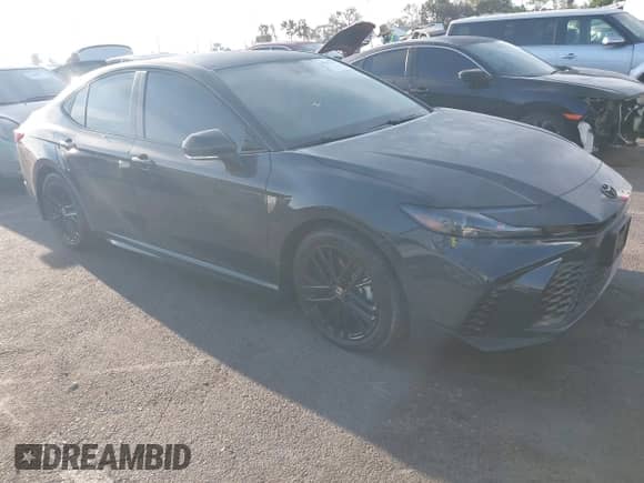 2025 Toyota Camry SE with VIN 4T1DAACK3SU592440, listed as a IAAI auction lot 43243159 with 7,671 mi miles and . Bid and sale history available at DreamBid. Image 1.