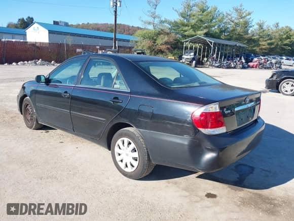 2005 Toyota Camry STD with VIN 4T1BE32K05U399109, listed as a IAAI auction lot 43408167 with 192,244 mi miles and . Bid and sale history available at DreamBid. Image 3.