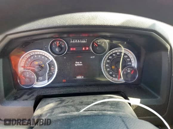 2021 Ram 1500 Tradesman z VIN 1C6RR6FG7MS521190, wystawiony jako Copart lot #61787645 z przebiegiem 135 006 mil mil oraz Szkoda całkowita • Salvage title. Historia ofert i sprzedaży dostępna na DreamBid. Obrazek 9.