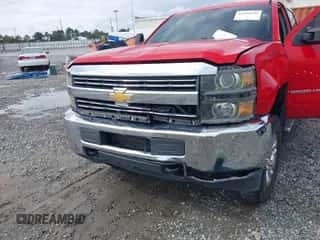 2015 Chevrolet Silverado 2500HD Work Truck z VIN 1GC1CUEG4FF190223, wystawiony jako IAAI lot #43393249 z przebiegiem 121 130 mil mil oraz . Historia ofert i sprzedaży dostępna na DreamBid. Obrazek 6.