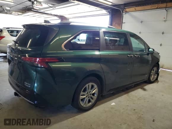 2021 Toyota Sienna Limited z VIN 5TDZSKFC1MS004883, wystawiony jako Copart lot #70192795 z przebiegiem Nie podano mil oraz Szkoda całkowita • Salvage title. Historia ofert i sprzedaży dostępna na DreamBid. Obrazek 3.