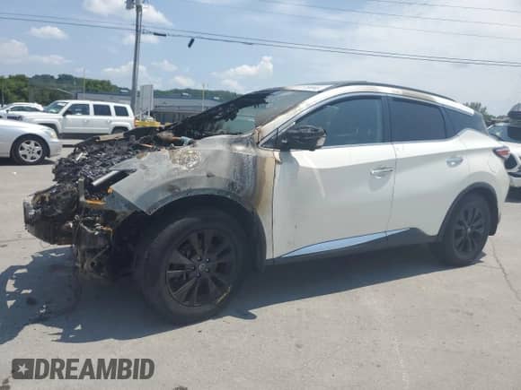 2018 Nissan Murano SV z VIN 5N1AZ2MG7JN128068, wystawiony jako Copart lot #65758685 z przebiegiem Nie podano mil oraz Szkoda całkowita • Salvage title. Historia ofert i sprzedaży dostępna na DreamBid. Obrazek 1.