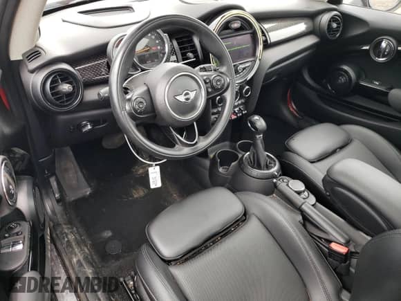 2016 MINI Hardtop S с VIN WMWXP7C57G3B33678, выставлен на аукционе Copart как лот 60609135 с пробегом 84 506 миль миль и Списание • Salvage title. История ставок и продаж доступна на DreamBid. Изображение 8.
