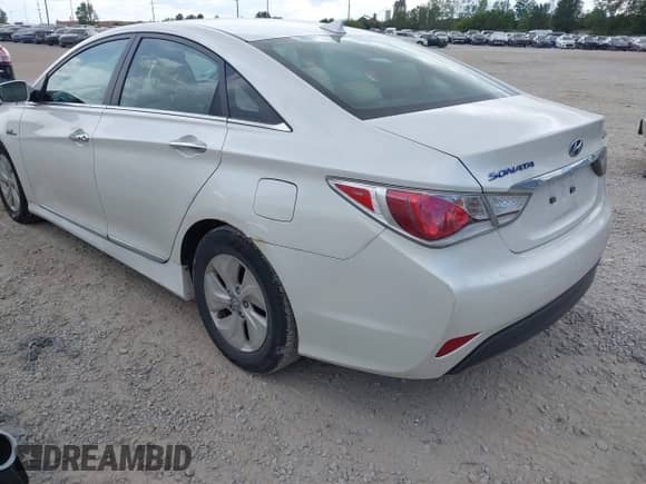 2015 Hyundai Sonata Limited z VIN KMHEC4A46FA133480, wystawiony jako IAAI lot #43091443 z przebiegiem 142 866 mil mil oraz . Historia ofert i sprzedaży dostępna na DreamBid. Obrazek 3.