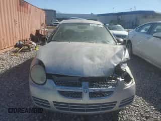 2005 Dodge Neon SXT z VIN 1B3ES56C05D279319, wystawiony jako Copart lot #49313635 z przebiegiem 152 750 mil mil oraz Szkoda całkowita • Salvage title. Historia ofert i sprzedaży dostępna na DreamBid. Obrazek 5.