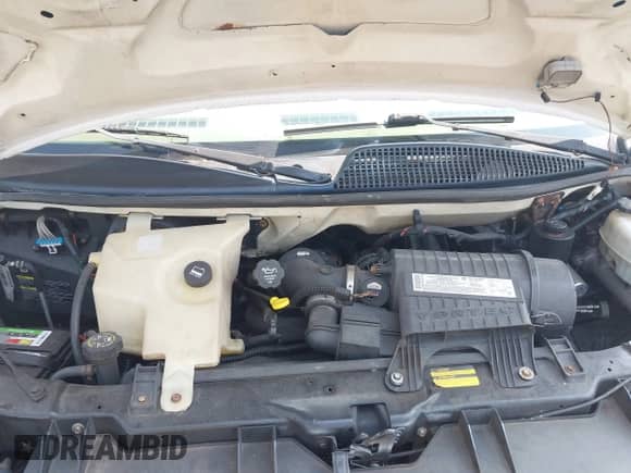 2006 Chevrolet City Express Cargo z VIN 1GNFH15T861208293, wystawiony jako IAAI lot #42914146 z przebiegiem 484 112 mil mil oraz . Historia ofert i sprzedaży dostępna na DreamBid. Obrazek 10.