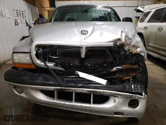 2003 Dodge Dakota с VIN 1D7HG38Z93S120302, выставлен на аукционе Copart как лот 50650255 с пробегом 196 681 миль миль и Списание • Salvage title. История ставок и продаж доступна на DreamBid. Изображение 5.