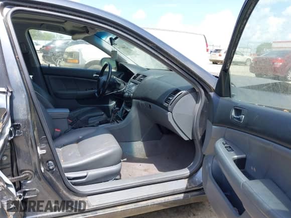 2007 Honda Accord with VIN JHMCN36417C002048, listed as a IAAI auction lot 42094796 with Not provided miles and . Bid and sale history available at DreamBid. Image 5.