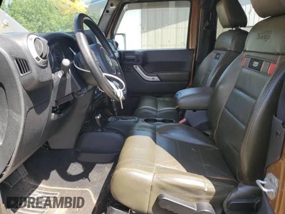 2011 Jeep Wrangler с VIN 1J4AA7D10BL581587, выставлен на аукционе Copart как лот 70957355 с пробегом 131 079 миль миль и Чистый • Clean title. История ставок и продаж доступна на DreamBid. Изображение 7.