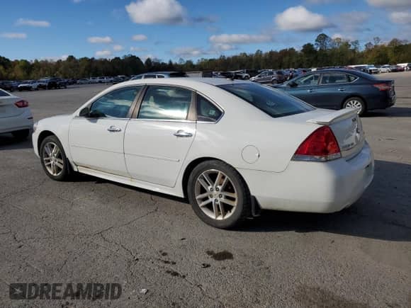 2010 Chevrolet Impala LTZ z VIN 2G1WC5EM6A1206013, wystawiony jako Copart lot #86441165 z przebiegiem 189 896 mil mil oraz Czysty tytuł • Clean title. Historia ofert i sprzedaży dostępna na DreamBid. Obrazek 2.