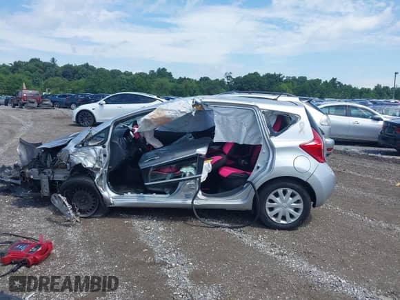 2016 Nissan Note S with VIN 3N1CE2CP7GL380926, listed as a IAAI auction lot 42759686 with 112,000 mi miles and . Bid and sale history available at DreamBid. Image 14.