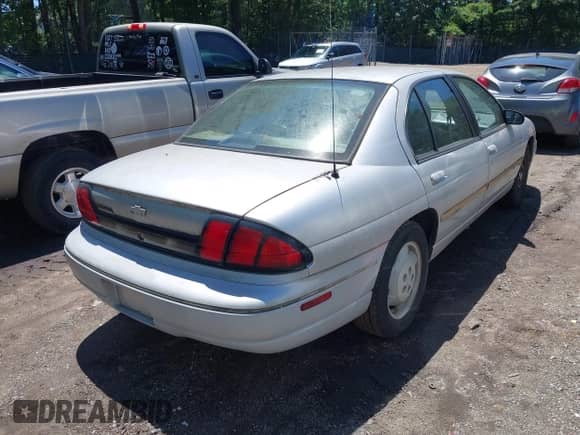 1995 Chevrolet Lumina с VIN 2G1WL52M6S1160897, выставлен на аукционе IAAI как лот 42525511 с пробегом 106 888 миль миль и . История ставок и продаж доступна на DreamBid. Изображение 4.