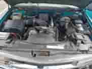 1996 Chevrolet Silverado 1500 with VIN 2GCEK19R5T1152890, listed as a IAAI auction lot 43246016 with 91,660 mi miles and . Bid and sale history available at DreamBid. Image 10.