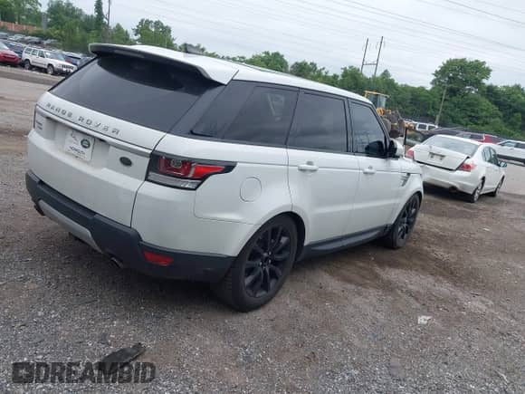 2017 Land Rover Range Rover Sport HSE with VIN SALWR2FV3HA163464, listed as a IAAI auction lot 42463581 with 65,863 mi miles and . Bid and sale history available at DreamBid. Image 4.