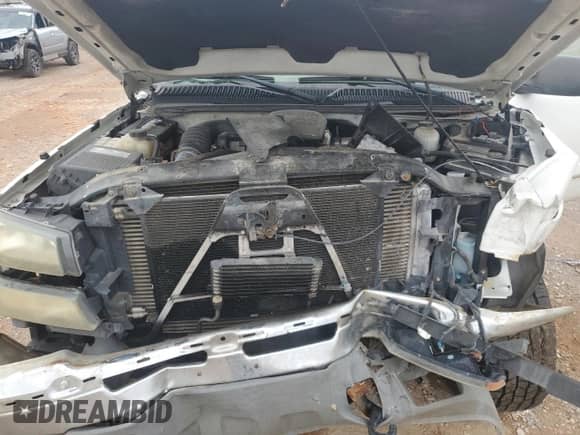2005 Chevrolet Silverado 2500HD LS с VIN 1GCHC23225F957043, выставлен на аукционе Copart как лот 62664025 с пробегом 216 141 миль миль и Списание • Salvage title. История ставок и продаж доступна на DreamBid. Изображение 11.