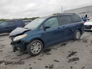 2012 Toyota Sienna XLE AAS with VIN 5TDYK3DC9CS248591, listed as a Copart auction lot 72046695 with 76,592 mi miles and Salvage title. Bid and sale history available at DreamBid. Image 1.