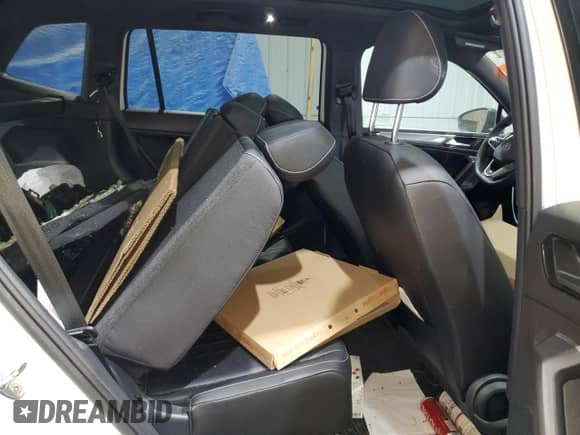 2022 Volkswagen Tiguan SE R-Line Black с VIN 3VV8B7AX0NM123126, выставлен на аукционе Copart как лот 59694715 с пробегом 33 219 миль миль и Списание • Salvage title. История ставок и продаж доступна на DreamBid. Изображение 11.