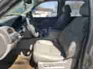 2010 Chevrolet Tahoe LTZ z VIN 1GNUKCE05AR173734, wystawiony jako Copart lot #50668755 z przebiegiem 240 752 mil mil oraz Szkoda całkowita • Salvage title. Historia ofert i sprzedaży dostępna na DreamBid. Obrazek 7.