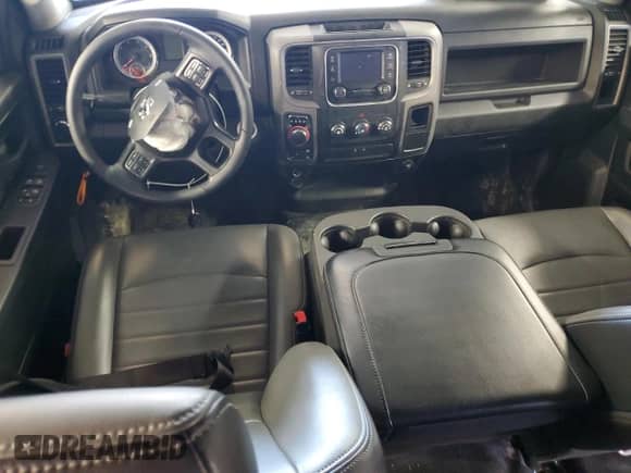 2022 Ram 1500 Tradesman z VIN 1C6RR7FG5NS187930, wystawiony jako Copart lot #68198905 z przebiegiem Nie podano mil oraz Szkoda całkowita • Salvage title. Historia ofert i sprzedaży dostępna na DreamBid. Obrazek 8.