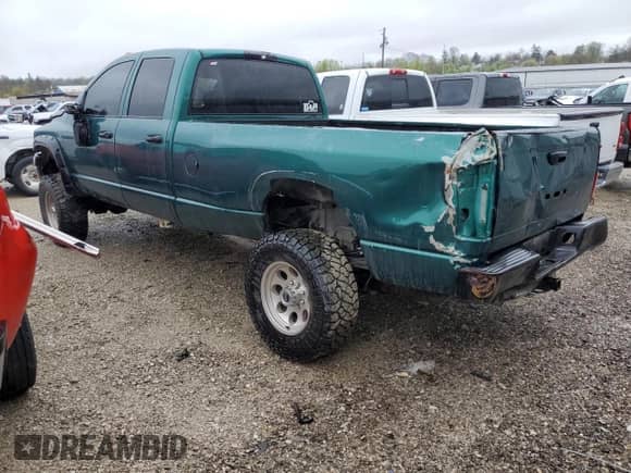 2004 Dodge 3500 SLT z VIN 3D7MU48C84G112158, wystawiony jako Copart lot #51406865 z przebiegiem 229 554 mil mil oraz Nie do naprawy • Non repairable. Historia ofert i sprzedaży dostępna na DreamBid. Obrazek 2.