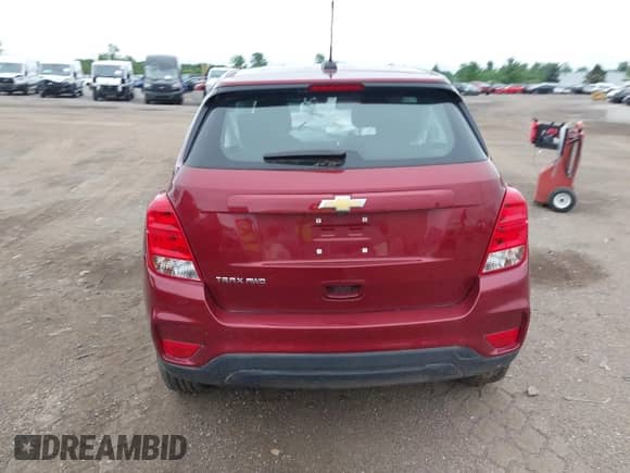 2021 Chevrolet Trax LS z VIN KL7CJNSB8MB354653, wystawiony jako IAAI lot #42664655 z przebiegiem 58 592 mil mil oraz . Historia ofert i sprzedaży dostępna na DreamBid. Obrazek 16.