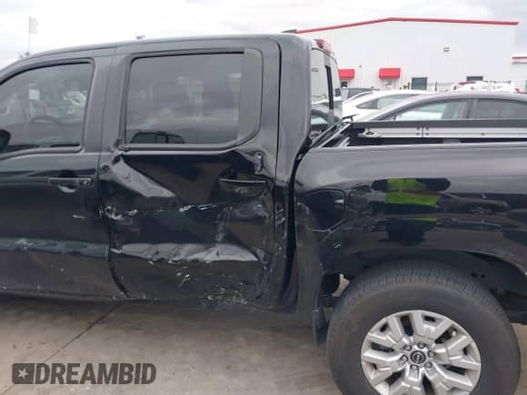 2024 Nissan Frontier SV with VIN 1N6ED1EJ4RN608893, listed as a IAAI auction lot 41298725 with 12,615 mi miles and . Bid and sale history available at DreamBid. Image 6.