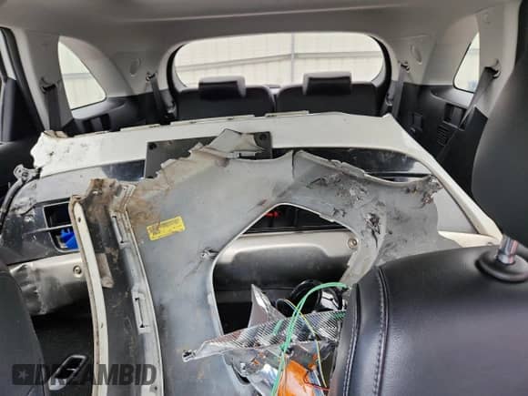 2018 Kia Sorento SX z VIN 5XYPKDA52JG377483, wystawiony jako Copart lot #63124635 z przebiegiem 125 691 mil mil oraz Szkoda całkowita • Salvage title. Historia ofert i sprzedaży dostępna na DreamBid. Obrazek 10.