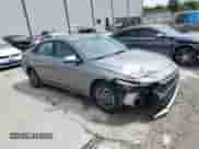 2024 Hyundai Elantra SEL z VIN KMHLM4DG1RU713250, wystawiony jako Copart lot #66108805 z przebiegiem 10 660 mil mil oraz Szkoda całkowita • Salvage title. Historia ofert i sprzedaży dostępna na DreamBid. Obrazek 4.