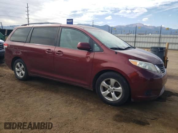 2013 Toyota Sienna LE AAS with VIN 5TDKK3DC0DS350143, listed as a Copart auction lot 89812465 with 162,463 mi miles and Clean title. Bid and sale history available at DreamBid. Image 4.