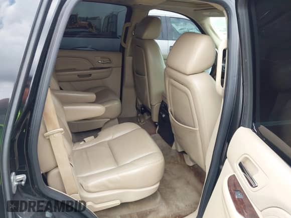 2009 Cadillac Escalade with VIN 1GYFC13279R249080, listed as a IAAI auction lot 42126476 with 191,421 mi miles and . Bid and sale history available at DreamBid. Image 8.