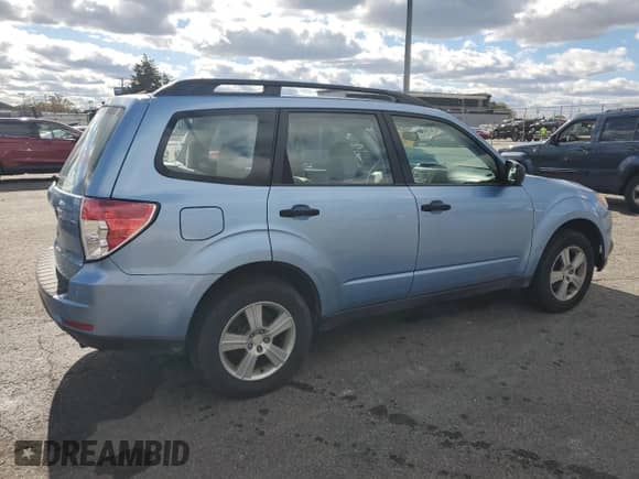 2012 Subaru Forester X z VIN JF2SHBBC3CH419245, wystawiony jako Copart lot #82735845 z przebiegiem 182 777 mil mil oraz Czysty tytuł • Clean title. Historia ofert i sprzedaży dostępna na DreamBid. Obrazek 3.