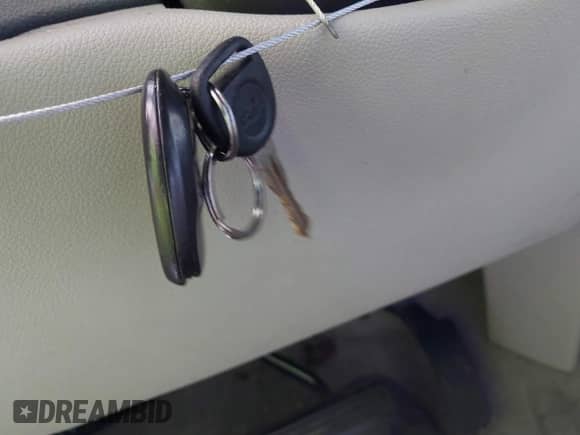 2009 Chevrolet Suburban LTZ с VIN 1GNFC36J29R293712, выставлен на аукционе IAAI как лот 42577800 с пробегом 202 593 миль миль и . История ставок и продаж доступна на DreamBid. Изображение 11.