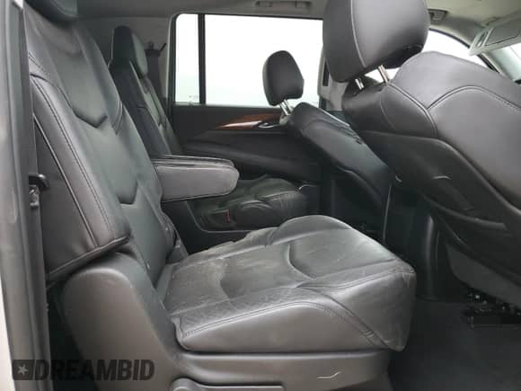 2016 Cadillac Escalade ESV Luxury Collection z VIN 1GYS4HKJ9GR117769, wystawiony jako Copart lot #81606115 z przebiegiem 41 757 mil mil oraz Szkoda całkowita • Salvage title. Historia ofert i sprzedaży dostępna na DreamBid. Obrazek 11.