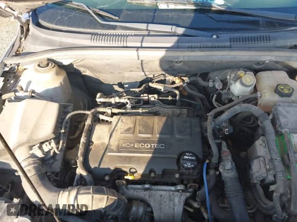 2015 Chevrolet Cruze LT с VIN 1G1PE5SBXF7265481, выставлен на аукционе IAAI как лот 43202598 с пробегом 179 194 миль миль и . История ставок и продаж доступна на DreamBid. Изображение 6.