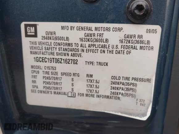 2006 Chevrolet Silverado 1500 LS z VIN 1GCEC19T06Z162702, wystawiony jako IAAI lot #43184373 z przebiegiem Nie podano mil oraz . Historia ofert i sprzedaży dostępna na DreamBid. Obrazek 9.