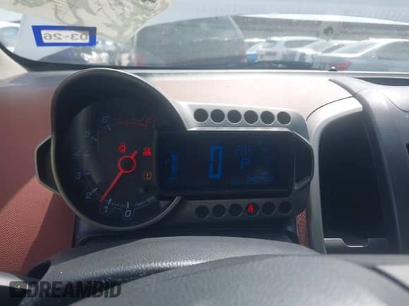 2013 Chevrolet Sonic LTZ с VIN 1G1JE5SB4D4190460, выставлен на аукционе IAAI как лот 42486970 с пробегом 85 086 миль миль и . История ставок и продаж доступна на DreamBid. Изображение 7.