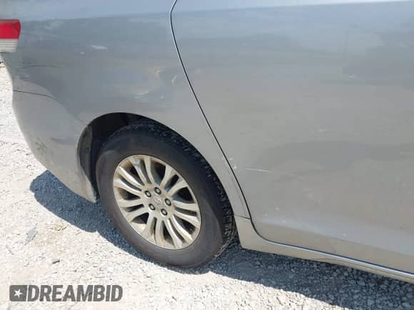 2011 Toyota Sienna XLE AAS with VIN 5TDYK3DC8BS146813, listed as a IAAI auction lot 42982003 with 441,565 mi miles and . Bid and sale history available at DreamBid. Image 19.