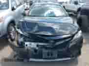 2020 Toyota Camry XSE z VIN 4T1K61AK0LU995546, wystawiony jako IAAI lot #43092509 z przebiegiem 93 700 mil mil oraz . Historia ofert i sprzedaży dostępna na DreamBid. Obrazek 6.