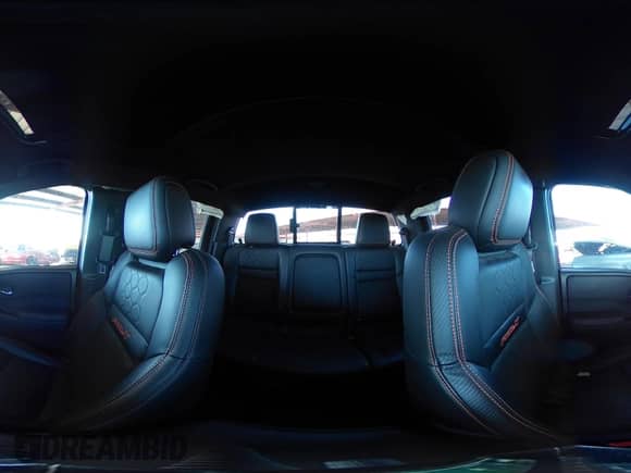 2023 Nissan Frontier SV z VIN 1N6ED1EJXPN639014, wystawiony jako IAAI lot #41502578 z przebiegiem 26 964 mil mil oraz . Historia ofert i sprzedaży dostępna na DreamBid. Obrazek 17.