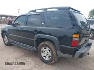 2005 Chevrolet Tahoe Police z VIN 1GNEC13Z15R249205, wystawiony jako IAAI lot #42209381 z przebiegiem 331 322 mil mil oraz . Historia ofert i sprzedaży dostępna na DreamBid. Obrazek 3.
