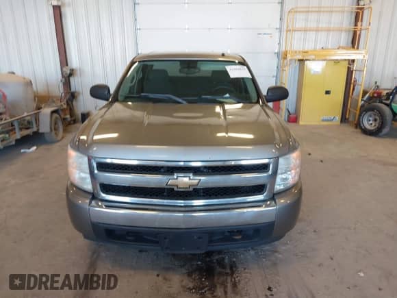 2007 Chevrolet Silverado 1500 LS с VIN 2GCEK13C571501993, выставлен на аукционе IAAI как лот 41984825 с пробегом Не указан миль и . История ставок и продаж доступна на DreamBid. Изображение 12.