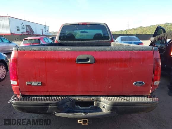 2001 Ford F-150 XL с VIN 3FTZF17241MA71350, выставлен на аукционе IAAI как лот 43348391 с пробегом 213 726 миль миль и . История ставок и продаж доступна на DreamBid. Изображение 16.