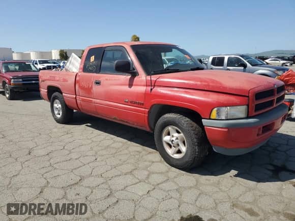 1998 Dodge 1500 с VIN 3B7HC13Z7WG207659, выставлен на аукционе Copart как лот 52701725 с пробегом Не указан миль и Чистый • Clean title. История ставок и продаж доступна на DreamBid. Изображение 4.
