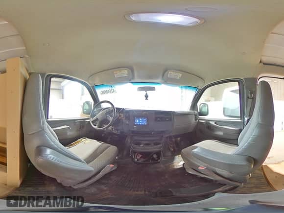 2007 Chevrolet Express Cargo z VIN 1GCGG29U171168570, wystawiony jako Copart lot #42648885 z przebiegiem 178 360 mil mil oraz Szkoda całkowita • Salvage title. Historia ofert i sprzedaży dostępna na DreamBid. Obrazek 13.