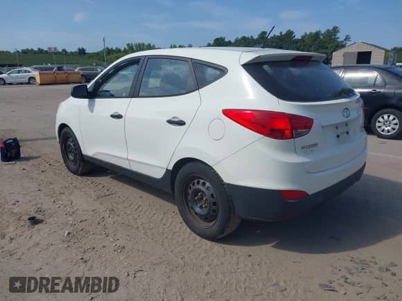 2011 Hyundai Tucson GL with VIN KM8JT3AB3BU200679, listed as a IAAI auction lot 42950769 with 224,604 mi miles and . Bid and sale history available at DreamBid. Image 3.