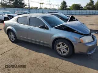 2008 Dodge Avenger SXT z VIN 1B3LC56K48N683010, wystawiony jako Copart lot #71578374 z przebiegiem 128 845 mil mil oraz Szkoda całkowita • Salvage title. Historia ofert i sprzedaży dostępna na DreamBid. Obrazek 4.