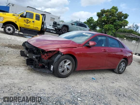 2025 Hyundai Elantra SE с VIN KMHLL4DG7SU009031, выставлен на аукционе Copart как лот 70039885 с пробегом 4 313 миль миль и На запчасти • Non repairable. История ставок и продаж доступна на DreamBid. Изображение 1.