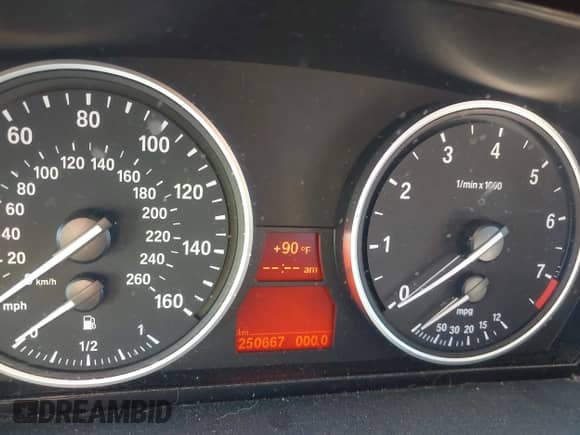 2008 BMW 5 Series 535xi с VIN WBANV93558CZ67889, выставлен на аукционе IAAI как лот 43389366 с пробегом 250 667 миль миль и . История ставок и продаж доступна на DreamBid. Изображение 7.